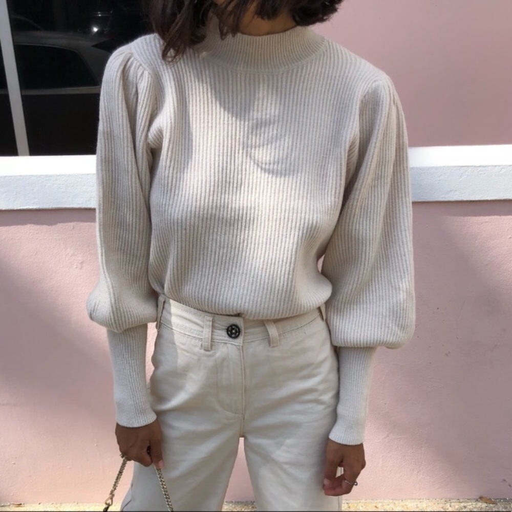 Lulu’s Balloon Sleeve Sweater